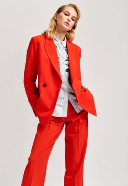 Essentiel Antwerp Structured Blazer and Trousers